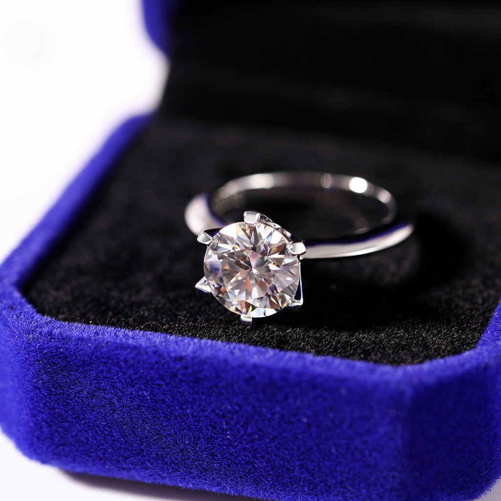 Sterling Silver Moissanite Wedding Ring - 9mm - Boss Uno