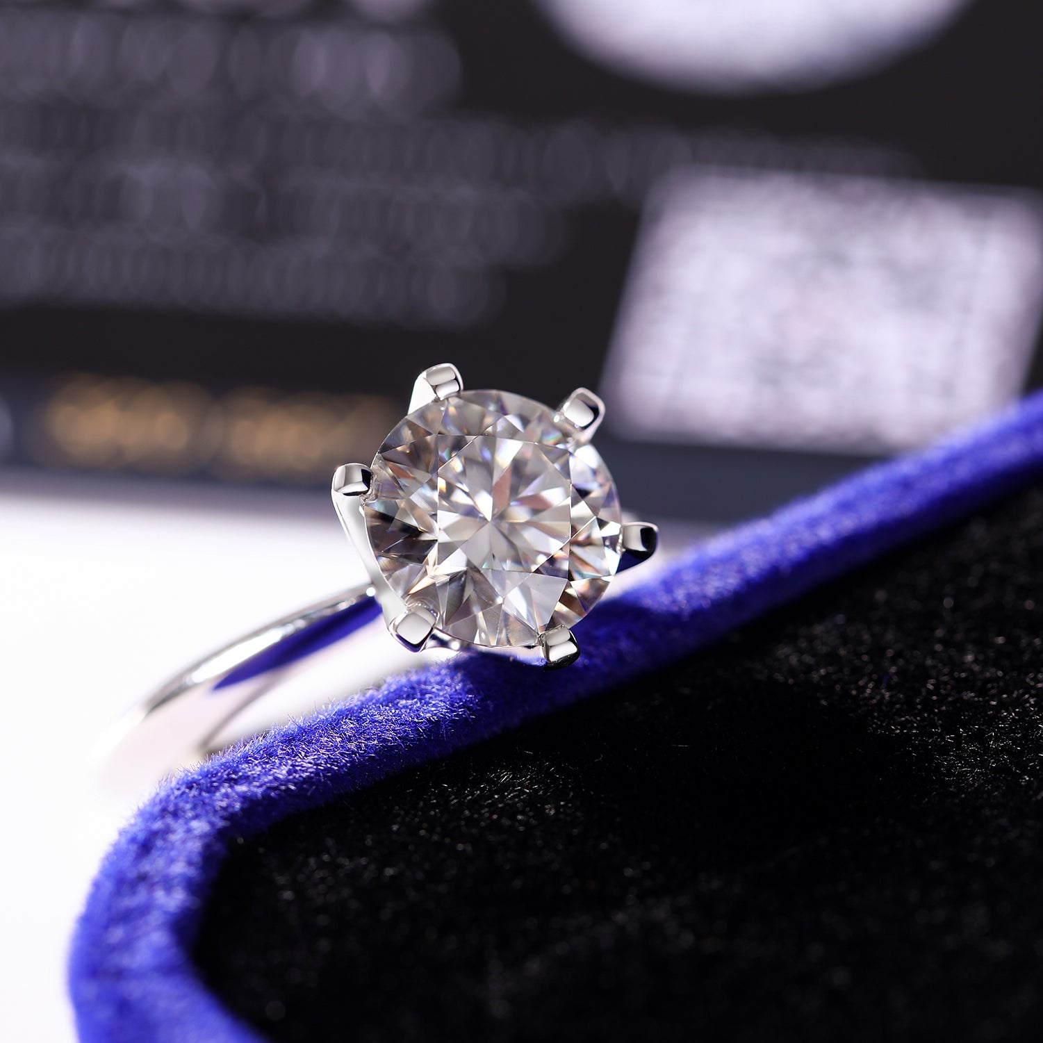 Sterling Silver Moissanite Wedding Ring - 9mm - Boss Uno