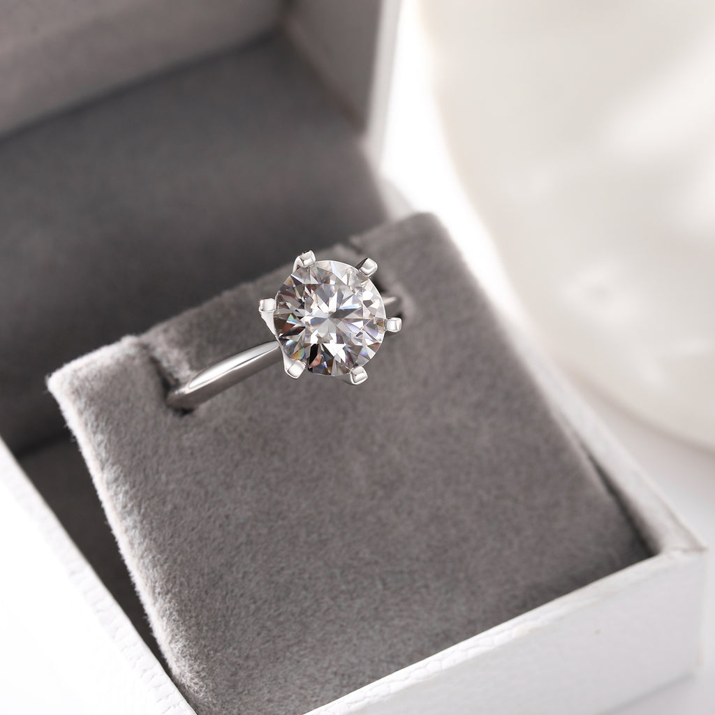 Sterling Silver Moissanite Wedding Ring - 9mm - Boss Uno