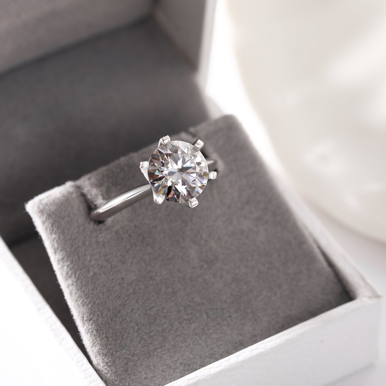 Sterling Silver Moissanite Wedding Ring - 9mm - Boss Uno